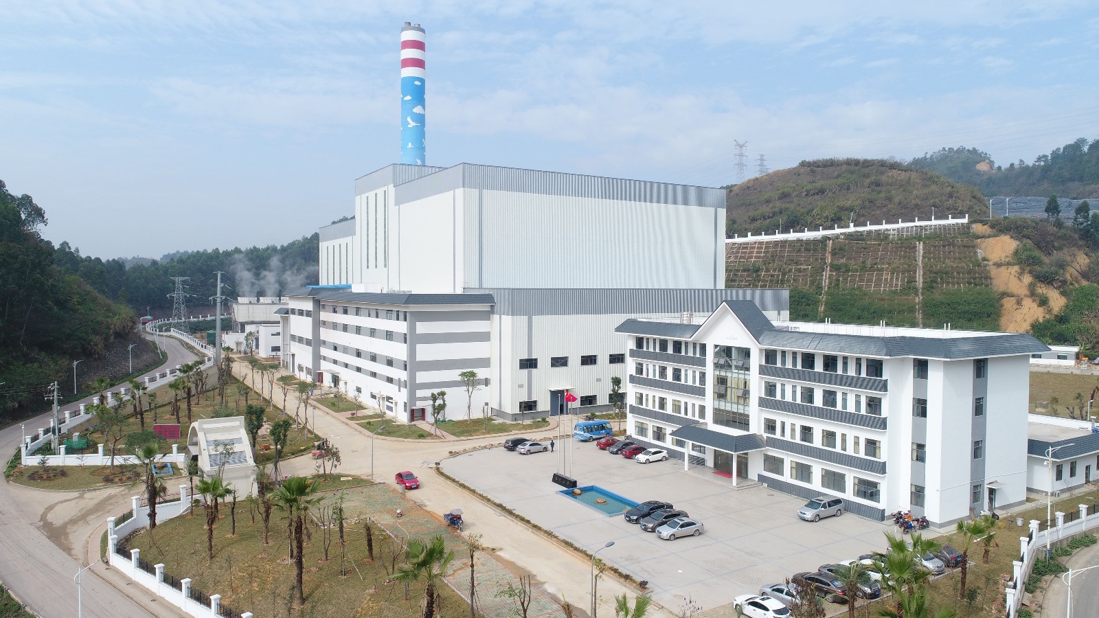 18.廣東梅州環(huán)保發(fā)電廠(chǎng)（1500噸天）.jpg